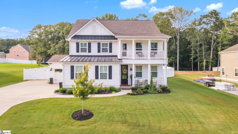 213 Deerview Trail