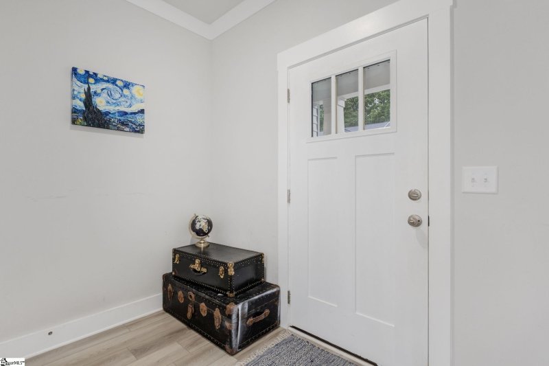 Property image 4 at 11 Mardale Lane, Greenville, SC 29609