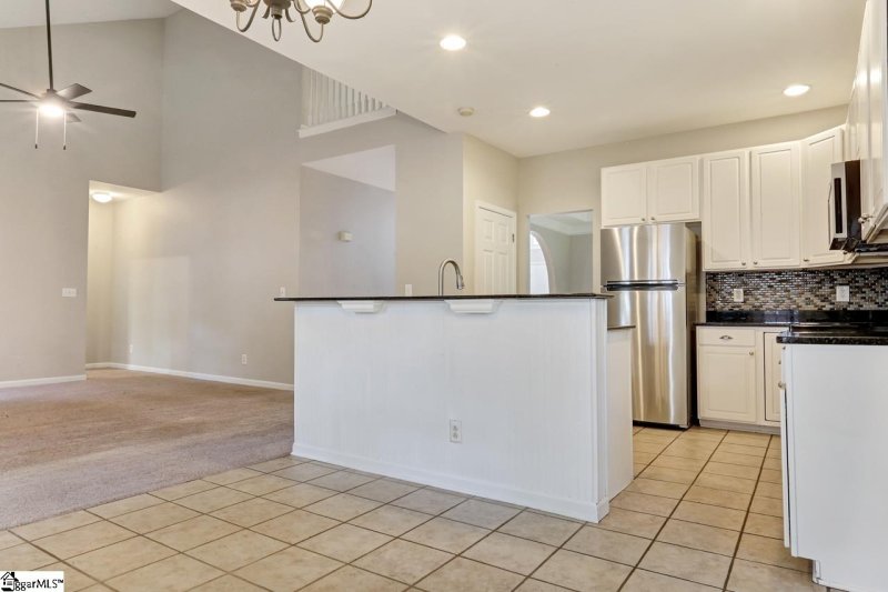 Property image 3 at 304 Fortuna Drive, Simpsonville, SC 29681