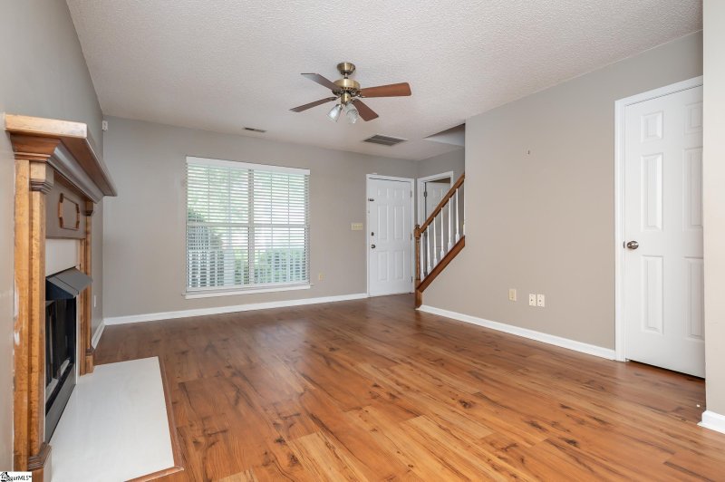 Property image 3 at 103 Clear Lake Drive, Simpsonville, SC 29680