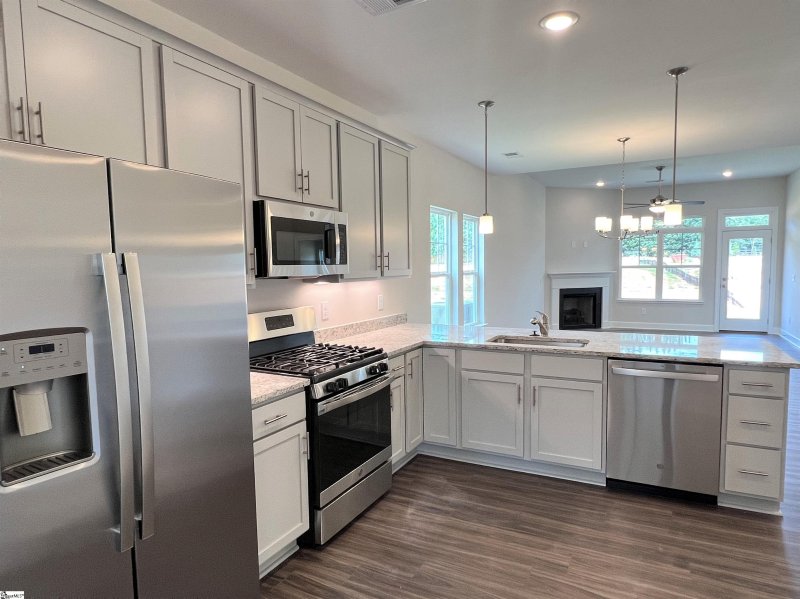 Property image 4 at 116 Callen Drive, Greenville, SC 29607