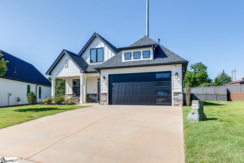 Property image 2 at 7 Justify Lane, Mauldin, SC 29662-2941