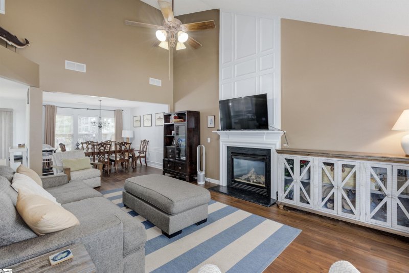 Property image 4 at 105 Innisbrook Lane, Simpsonville, SC 29681