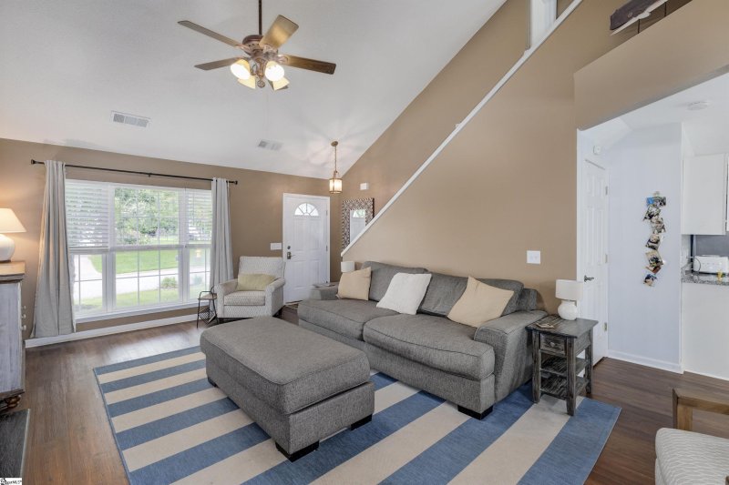 Property image 5 at 105 Innisbrook Lane, Simpsonville, SC 29681