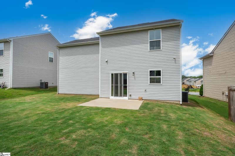 Property image 4 at 302 Maplestead Farms Court, Greenville, SC 29617