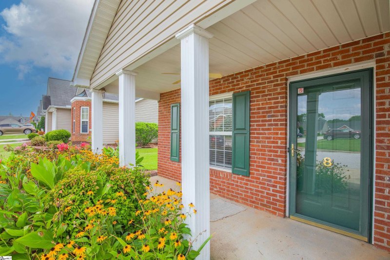 Property image 3 at 8 MAGNOLIA CREST Drive, Simpsonville, SC 29681