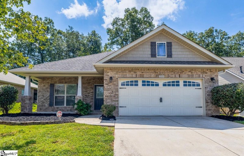 Property image 2 at 213 Ducktrap Court, Simpsonville, SC 29681