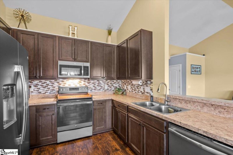 Property image 3 at 420 Basalt Court, Easley, SC 29642