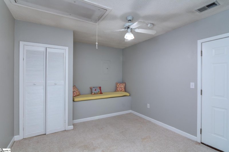 Property image 5 at 417 Lily Pond Lane, Taylors, SC 29687