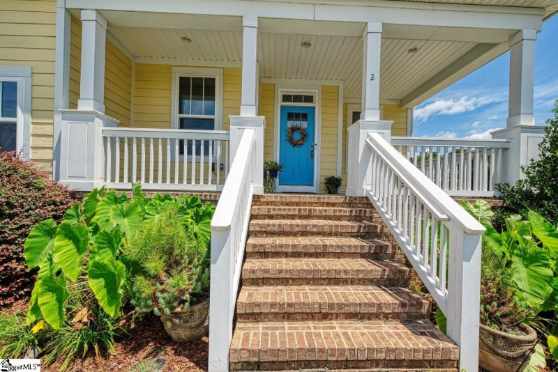 Property image 2 at 2 Gillray Drive, Greenville, SC 29617