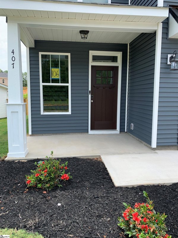 Property image 2 at 407 River Trace Loop, Simpsonville, SC 29680