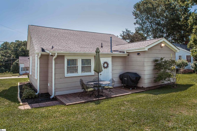 Property image 4 at 104 E Beattie Street, Liberty, SC 29657