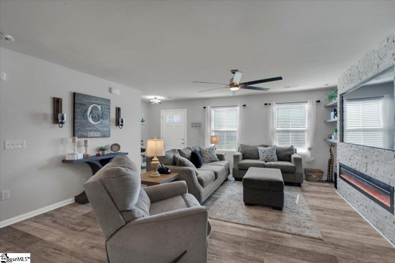 Property image 3 at 315 Maplestead Farms Court, Greenville, SC 29617