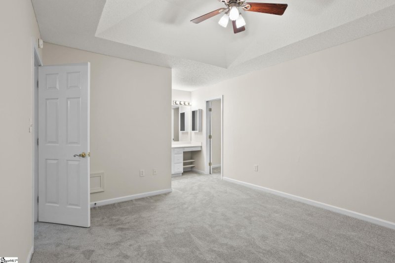 Property image 4 at 22 Creekbend Court, Simpsonville, SC 29681