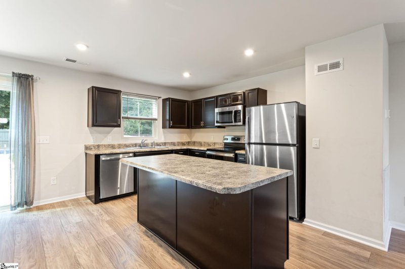 Property image 4 at 123 Portchester Lane, Greenville, SC 29605