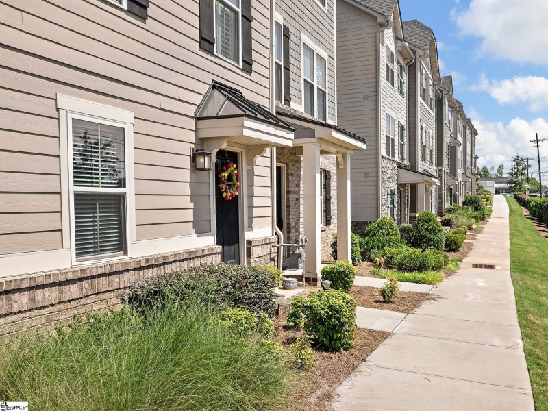 Property image 3 at 25 Itasca Drive, Greenville, SC 29609