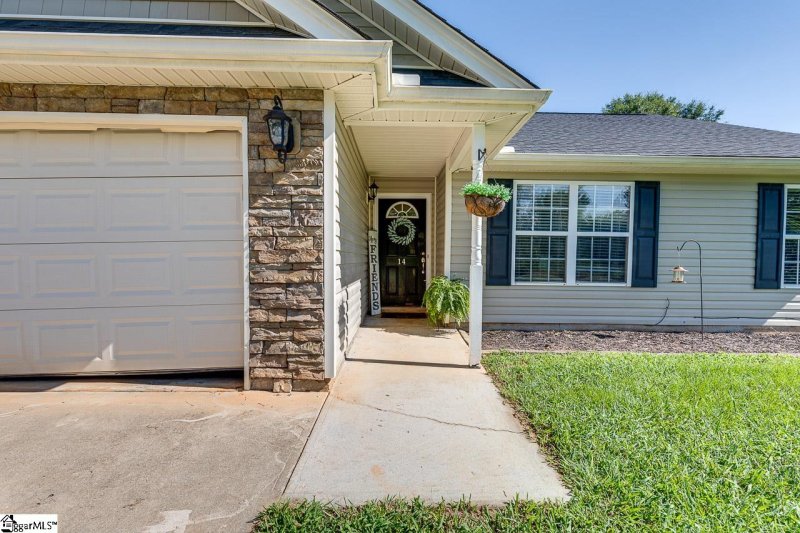Property image 4 at 14 Yamassee Trail, Marietta, SC 29661