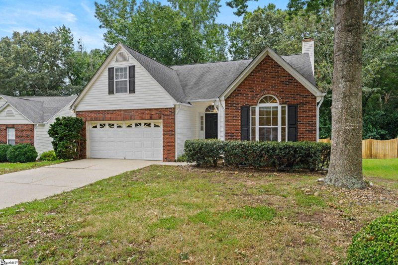 Property image 2 at 302 Cresthaven Place, Simpsonville, SC 29681