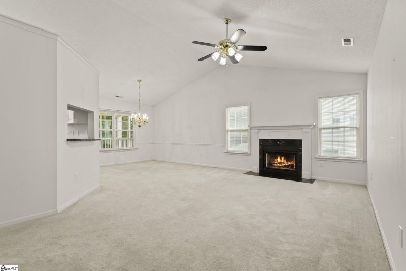 Property image 4 at 302 Cresthaven Place, Simpsonville, SC 29681