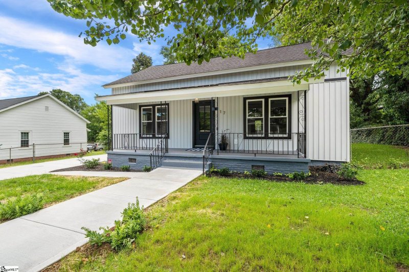 Property image 3 at 17 2nd Street, Greenville, SC 29611