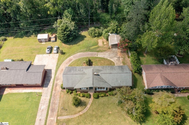Property image 4 at 10 Eastcliffe Way, Greenville, SC 29611