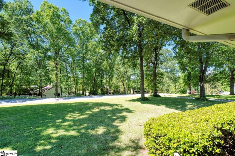 Property image 4 at 416 Trinity Way, Greenville, SC 29617