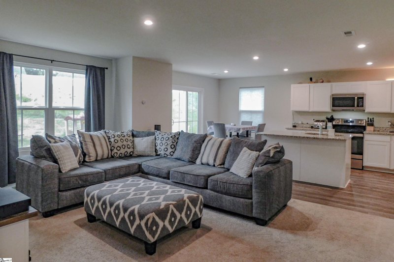 Property image 3 at 740 Parkside Drive, Woodruff, SC 29388