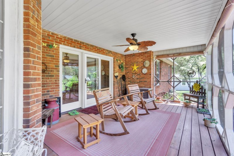 Property image 3 at 208 Glen Laurel Drive, Easley, SC 29642