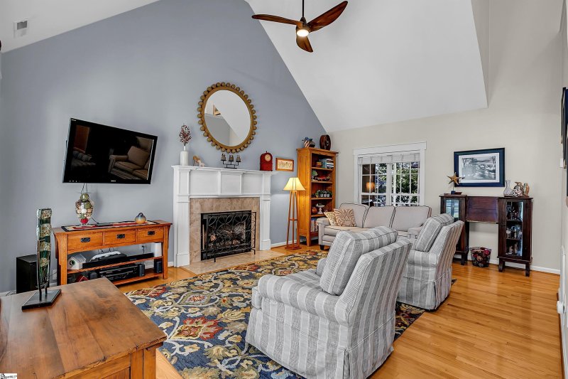 Property image 4 at 105 S Birkenstock Drive, Simpsonville, SC 29681