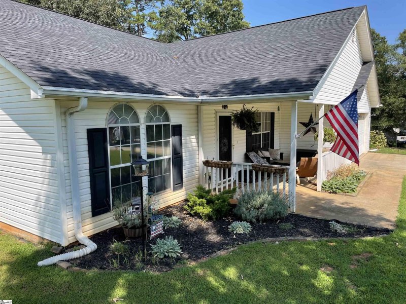 Property image 2 at 501 Hill Lane, Mauldin, SC 29662