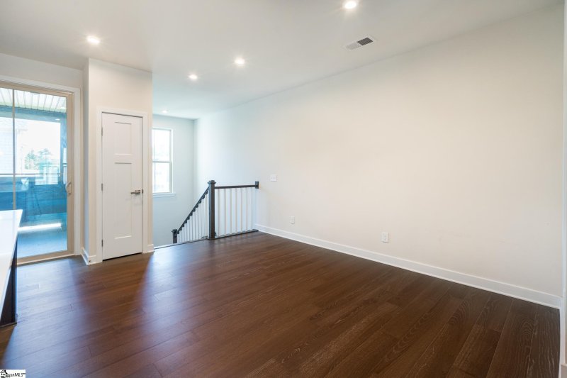 Property image 5 at 9 Questover Drive, Greenville, SC 29607