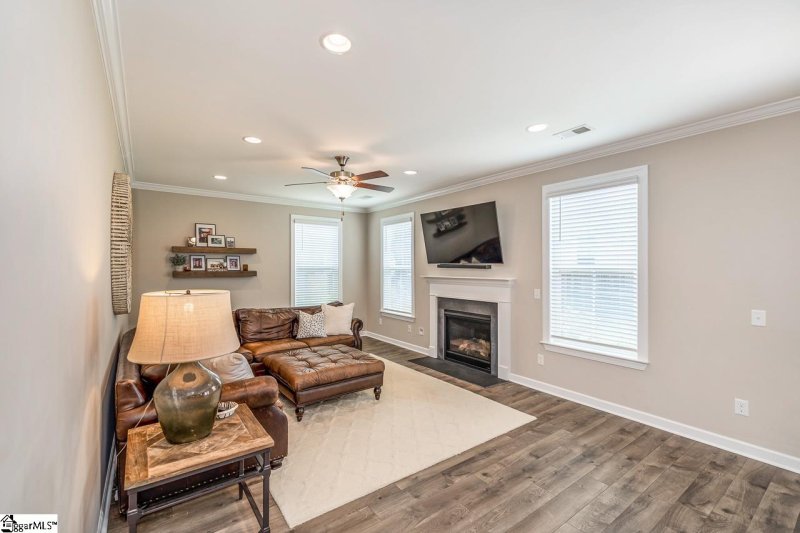 Property image 5 at 603 Creekside Bluff Court, Simpsonville, SC 29681