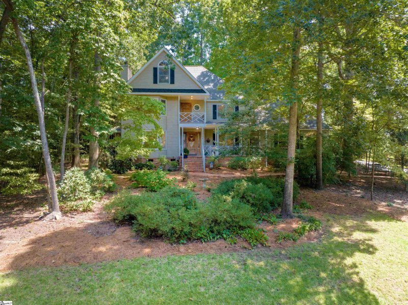 Property image 2 at 106 Halifax Road, Easley, SC 29642