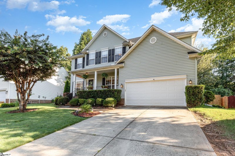 Property image 2 at 11 Redglobe Court, Simpsonville, SC 29681