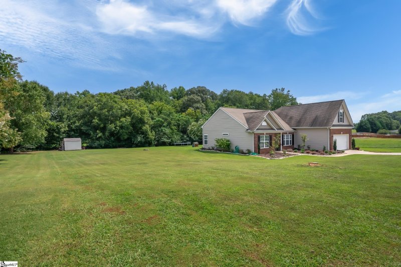 Property image 3 at 535 Carey Drive, Greer, SC 29651