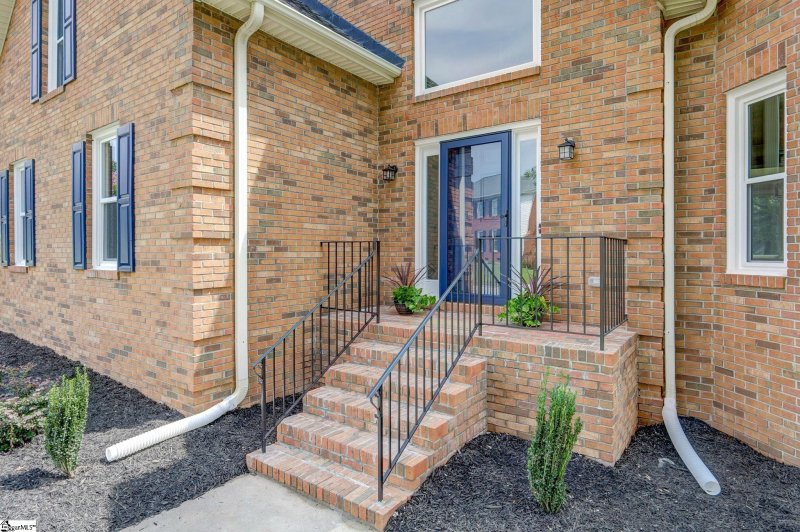 Property image 2 at 105 Coley Way, Greenville, SC 29615