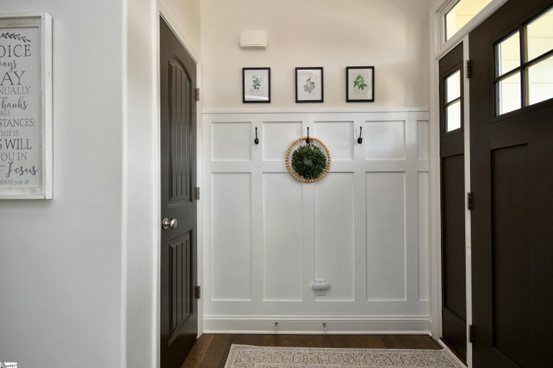 Property image 4 at 170 Bur Oak Drive, Taylors, SC 29687