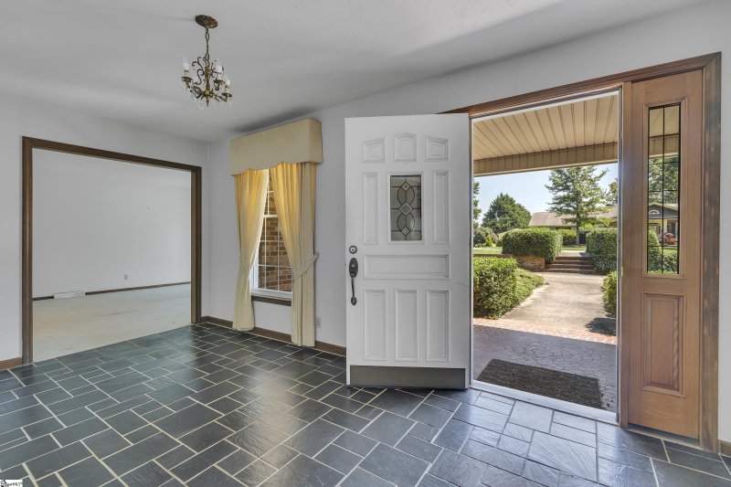 Property image 5 at 21 Ashburn Place, Greenville, SC 29615