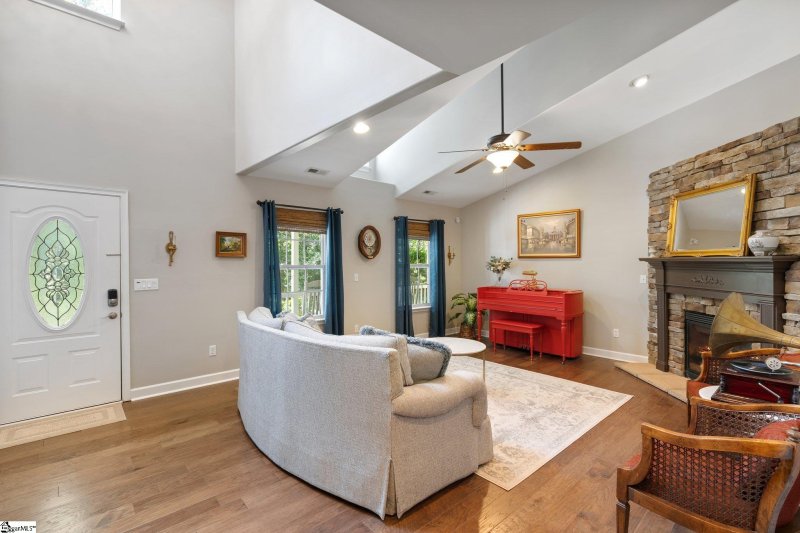 Property image 5 at 11 Prince Williams Court, Simpsonville, SC 29681