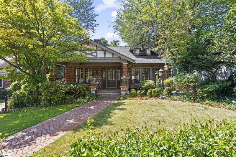 129 Bennett Street