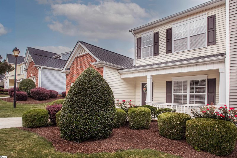 Property image 3 at 230 Cedar Crossing Lane, Greenville, SC 29615