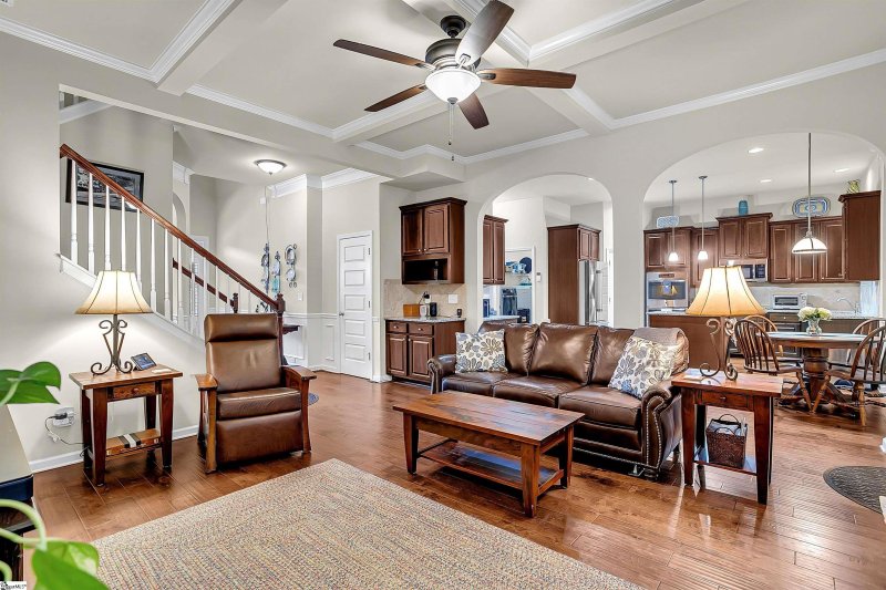 Property image 4 at 305 Mansfield Lane, Greer, SC 29650