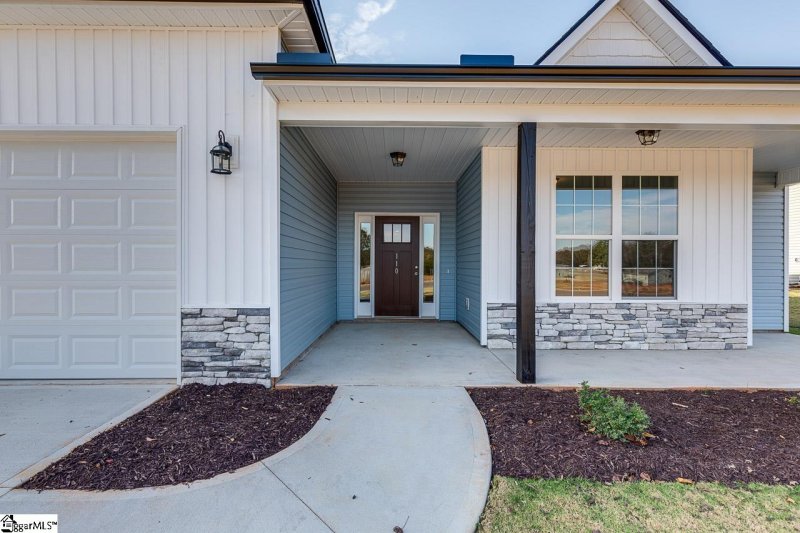 Property image 4 at 110 Legacy Lane, Pickens, SC 29671