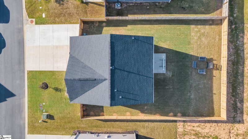 Property image 3 at 423 Icebow Road, Fountain Inn, SC 29644