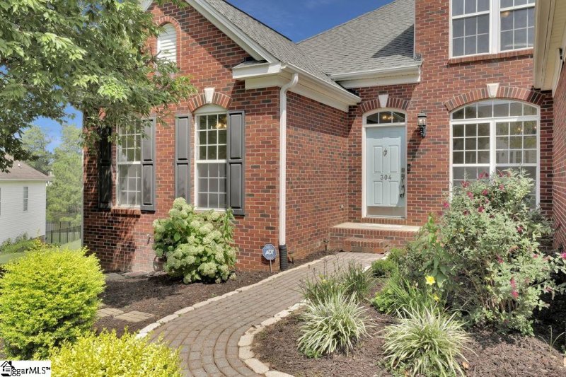 Property image 2 at 304 Snap Creek Court, Simpsonville, SC 29681