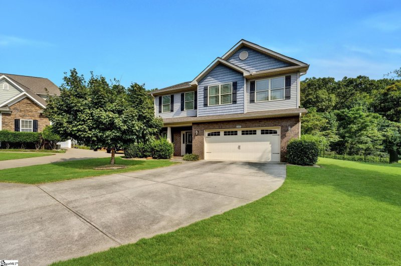 488 N Sweetwater Hills Drive