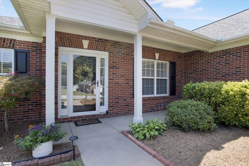 Property image 2 at 7 Arabian Way, Simpsonville, SC 29681