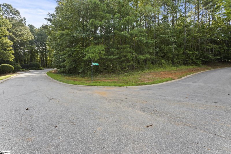 Property image 3 at 00 Shorewinds Court, Seneca, SC 29672