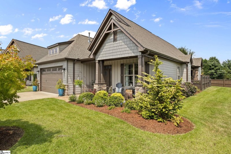 Property image 2 at 40 Vinton Drive, Greer, SC 29651