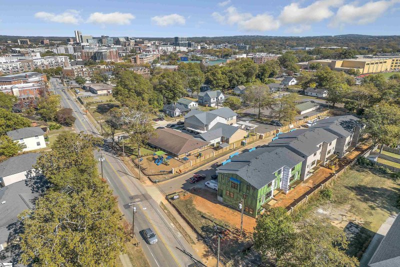 Property image 4 at 18 Corbet Court, Greenville, SC 29601